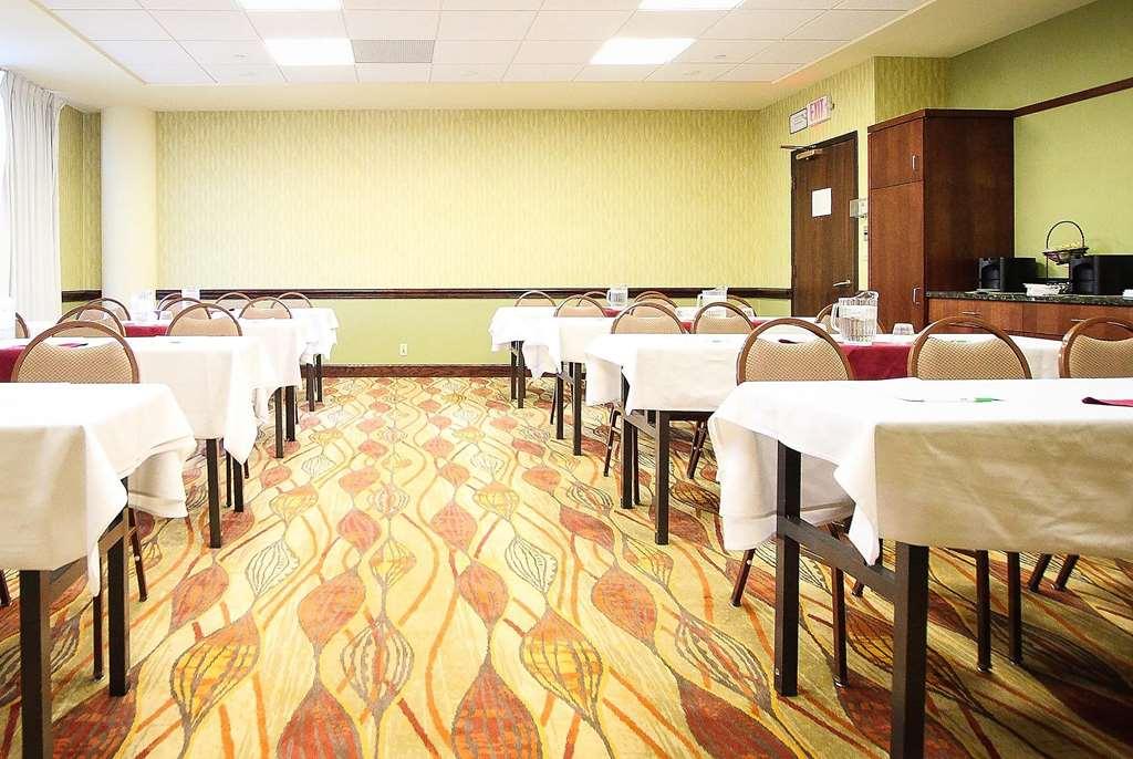 Ramada By Wyndham Minneapolis Airport - Иган Удобства фото