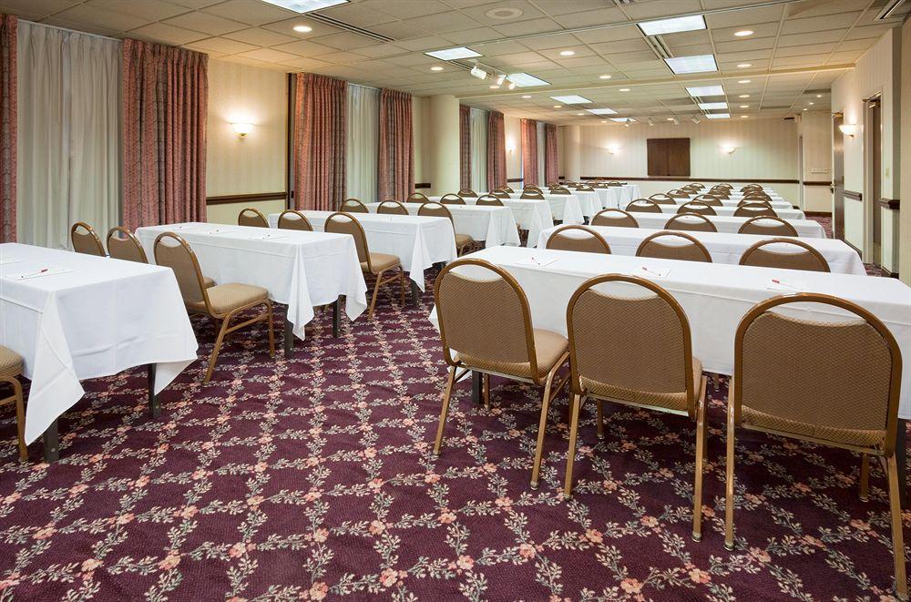 Ramada By Wyndham Minneapolis Airport - Иган Удобства фото